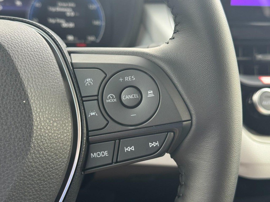 New 2026 Toyota Corolla SE w/ SE Premium Package FWD image 15