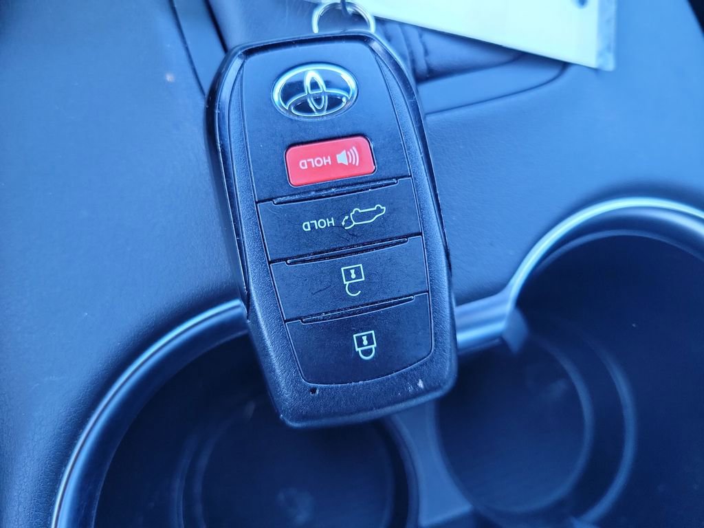 Certified 2024 Toyota Venza Limited image 35