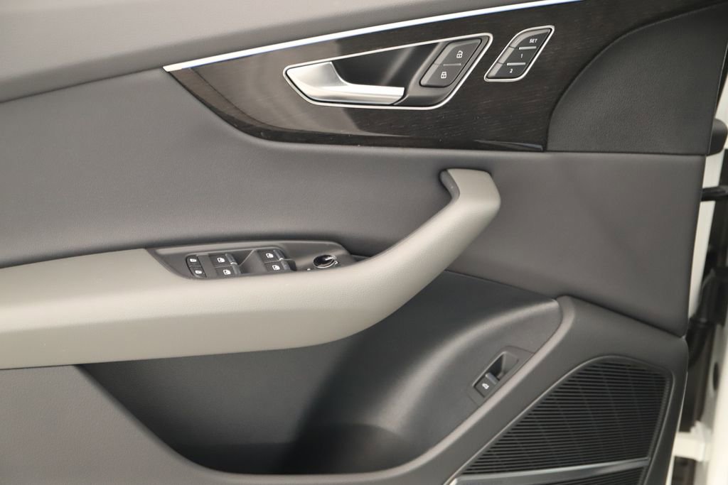 New 2026 Audi Q8 Premium image 23