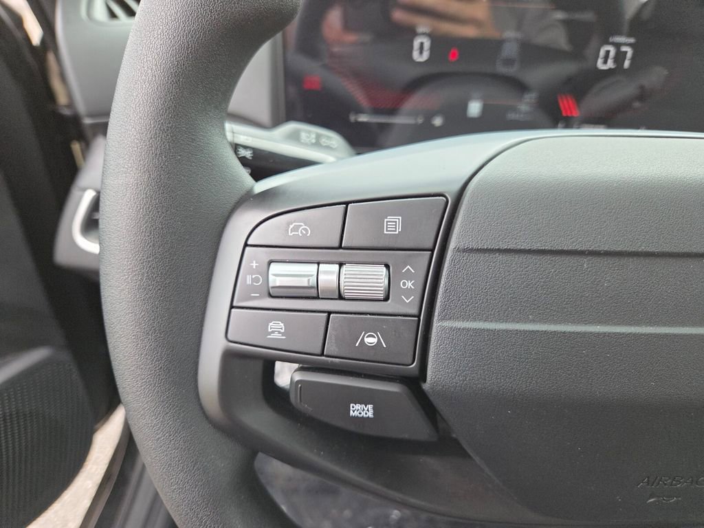 Used 2025 Kia K4 LXS image 26