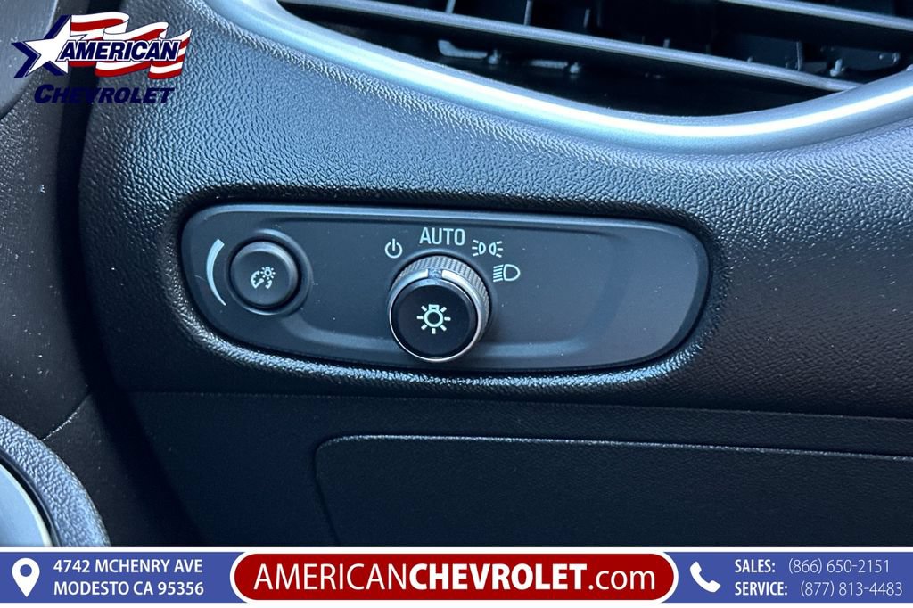 Used 2023 Chevrolet Malibu LT FWD image 35