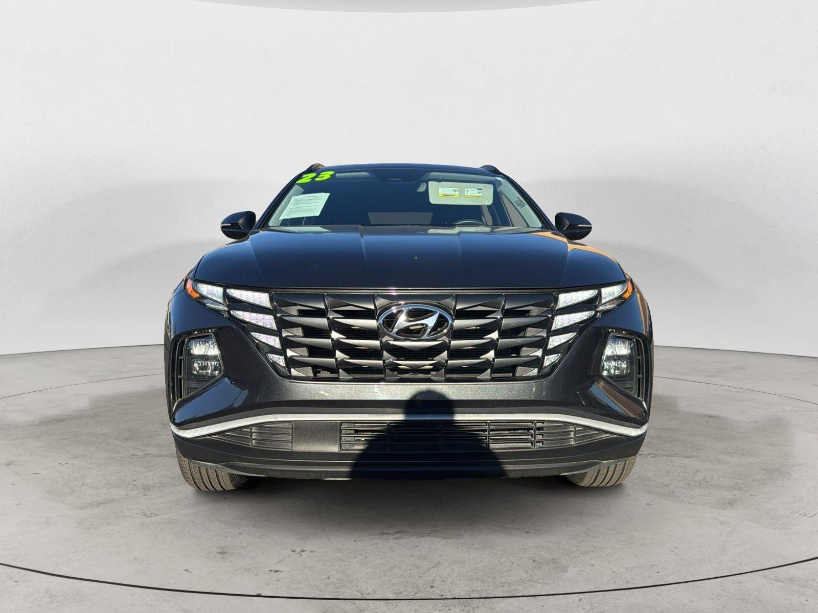 Used 2023 Hyundai Tucson SEL w/ Cargo Package image 2