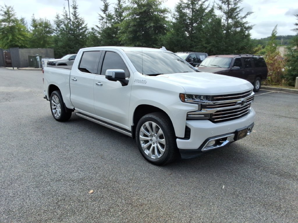 Certified 2020 Chevrolet Silverado 1500 High Country w/ Technology Package AWD/4WD image 3