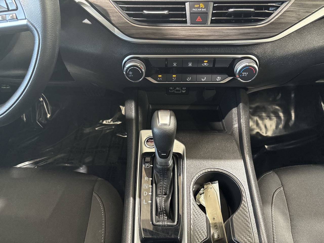 Used 2025 Nissan Altima 2.5 SV FWD image 20