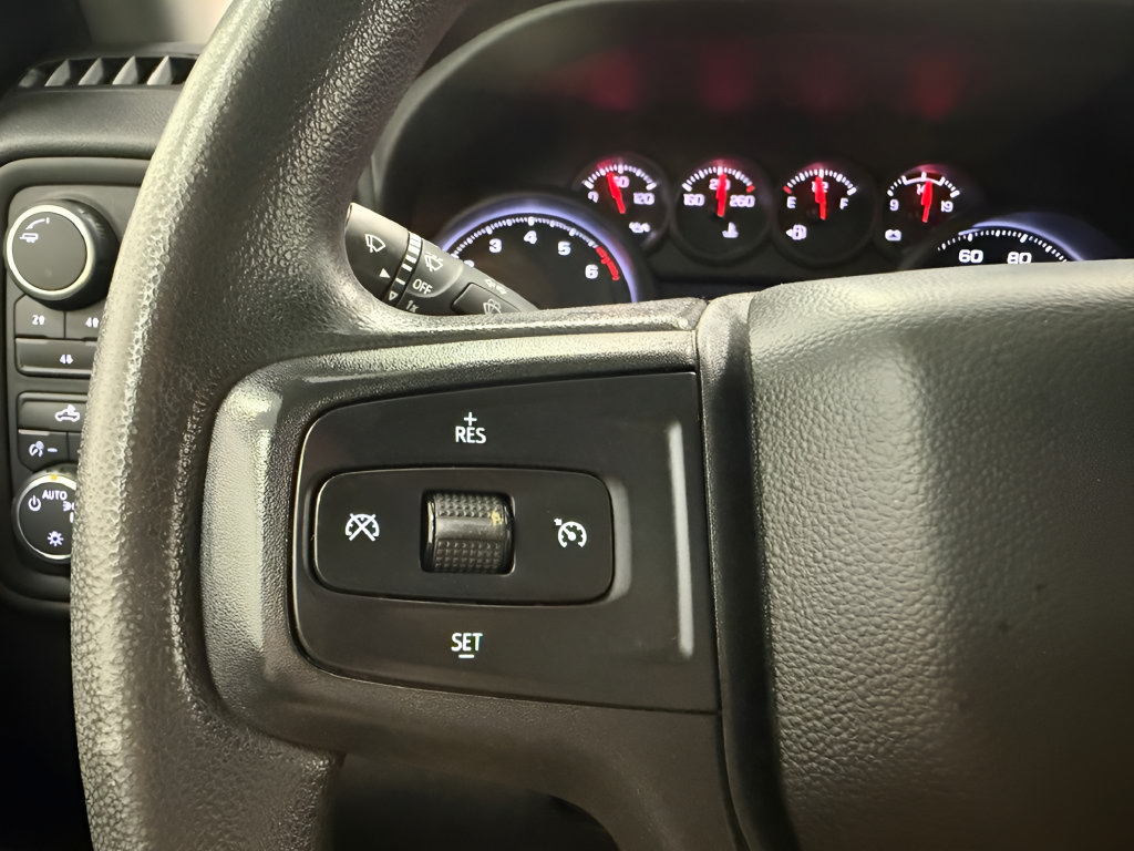 Used 2022 Chevrolet Silverado 2500 Custom w/ Custom Convenience Package AWD/4WD image 17