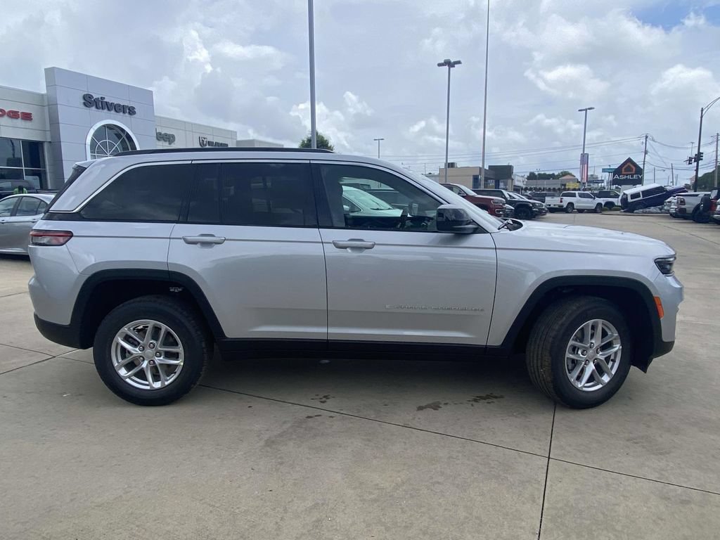 New 2026 Jeep Grand Cherokee Laredo RWD image 36