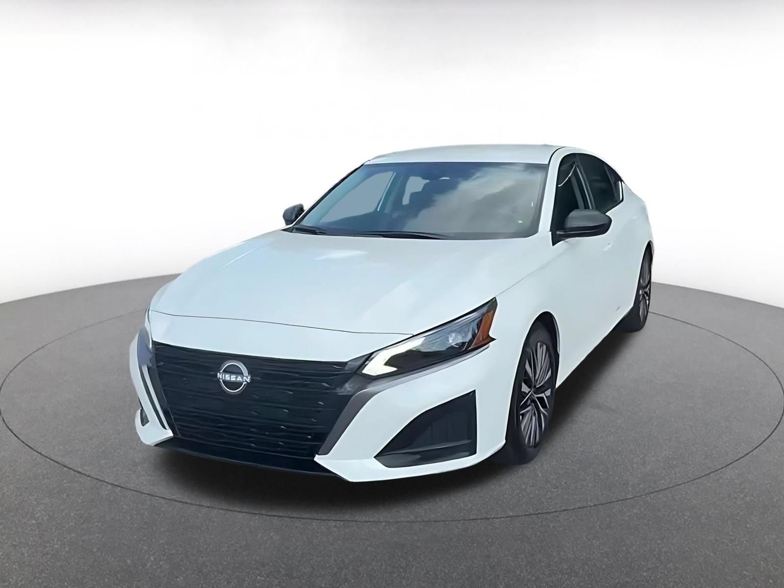 Used 2026 Nissan Altima 2.5 SV FWD image 7