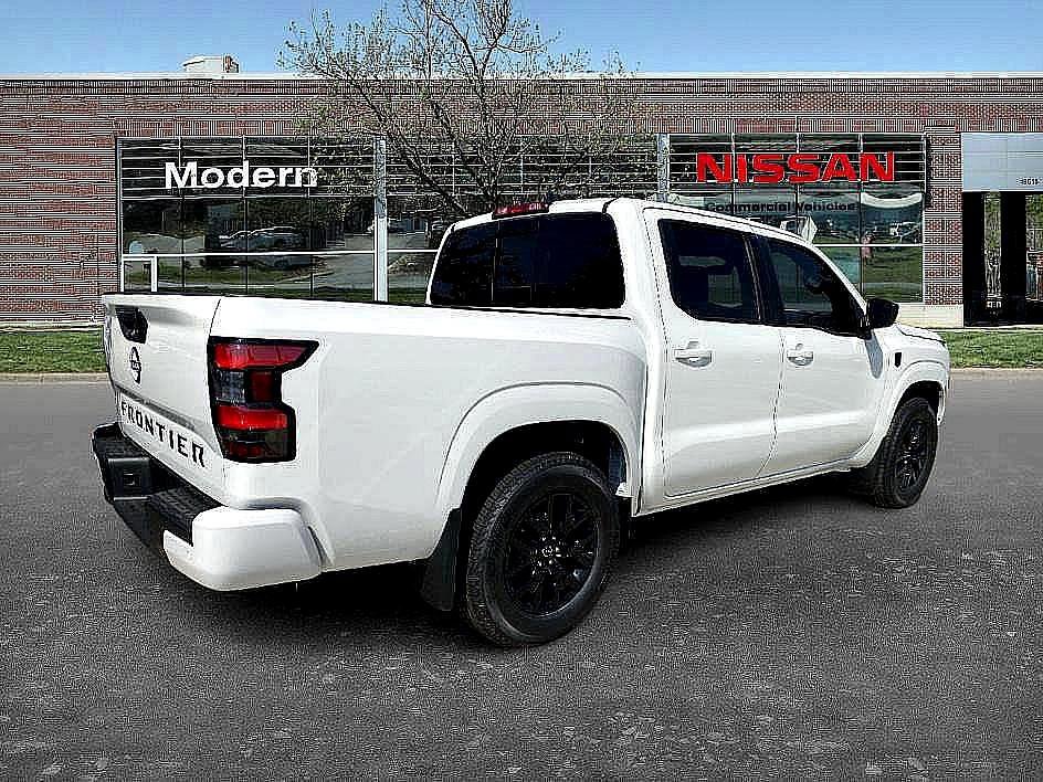 New 2026 Nissan Frontier SV image 4