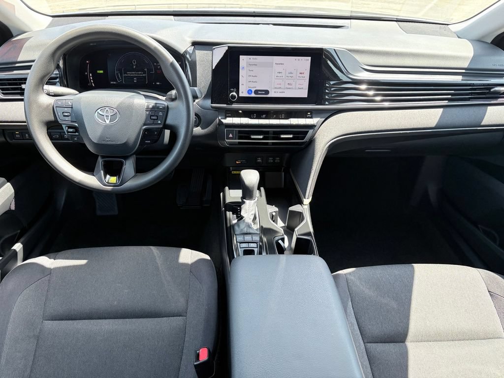 Used 2025 Toyota Camry LE FWD image 9