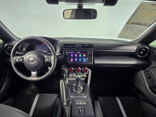 Used 2025 Toyota GR86 Premium RWD image 25
