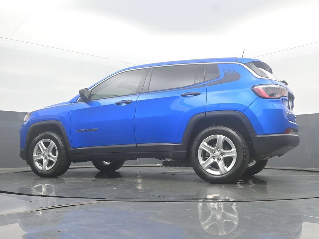 Used 2023 Jeep Compass Sport w/ Mopar Graphics Package AWD/4WD image 46