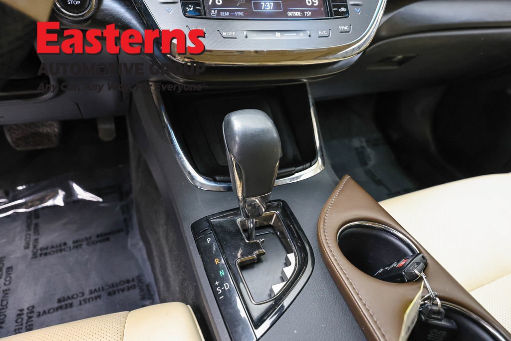 Used 2017 Toyota Avalon Limited w/ All Weather Liner Package FWD image 13