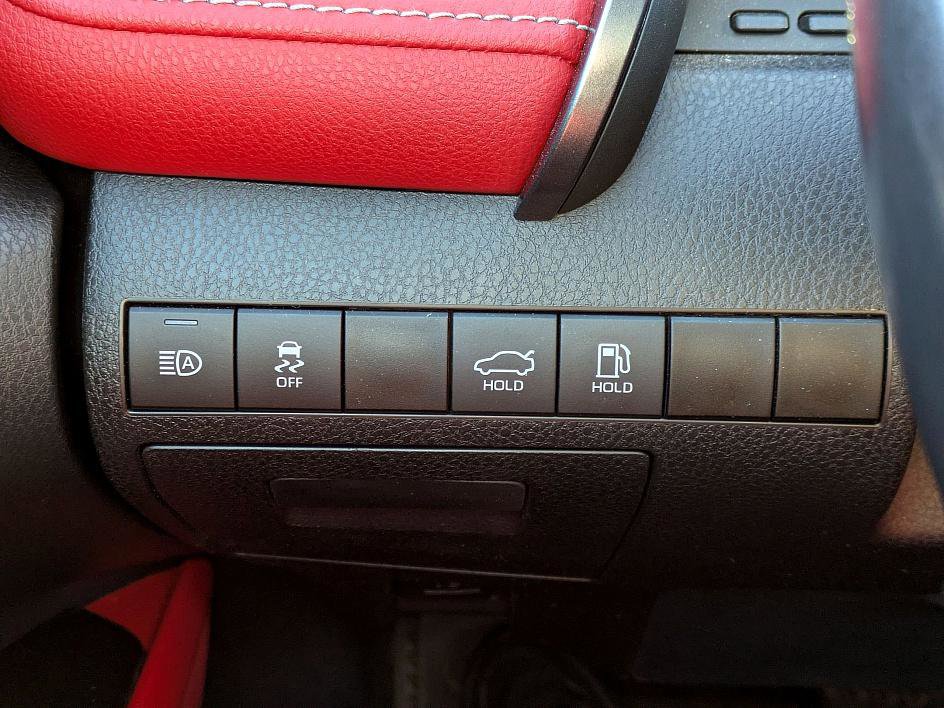 Used 2021 Toyota Camry XSE image 17