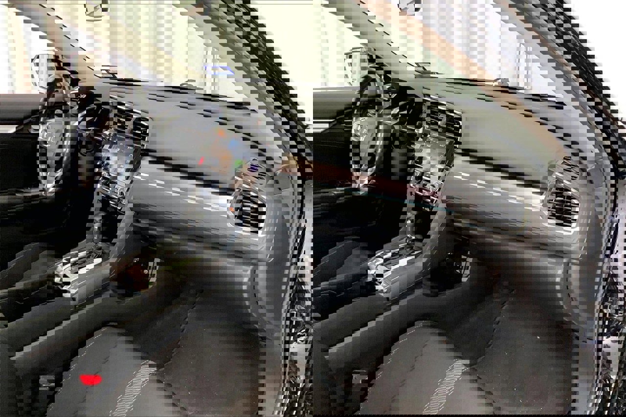 Used 2018 Honda Civic EX-T image 28