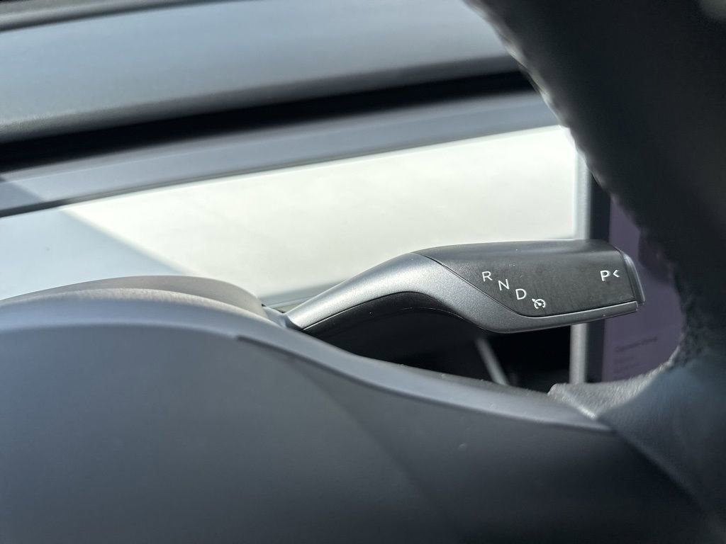 Used 2021 Tesla Model Y Long Range image 18