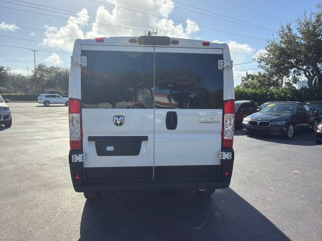 Used 2025 RAM ProMaster 2500 w/ U-Haul Equipment Group FWD image 4