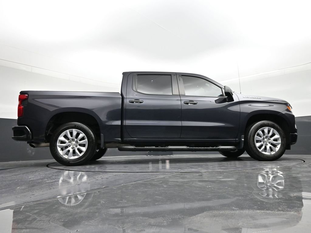 Used 2022 Chevrolet Silverado 1500 Custom image 25