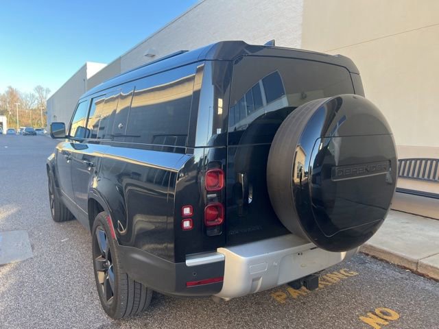 Used 2023 Land Rover Defender 130 S image 6