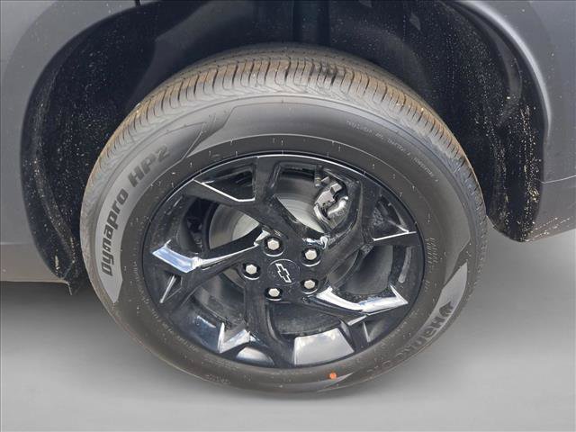 New 2026 Chevrolet Trax LT w/ Midnight Edition FWD image 10
