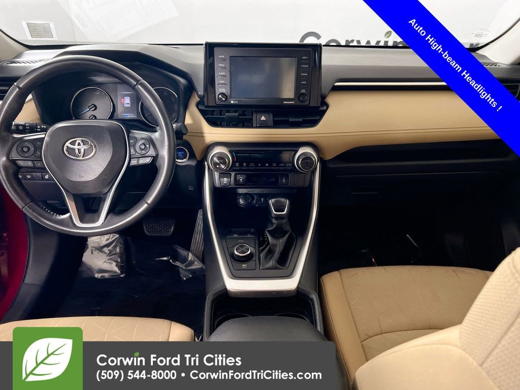 Used 2020 Toyota RAV4 XLE image 7