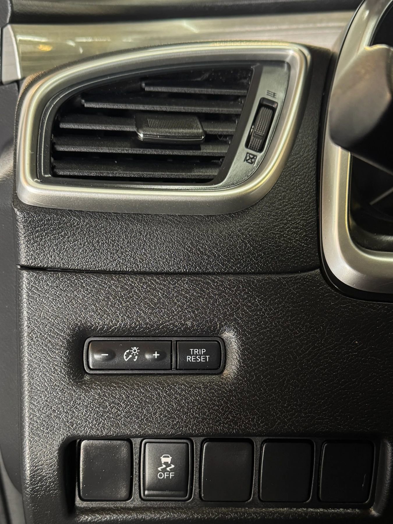 Used 2016 Nissan Murano SV image 16