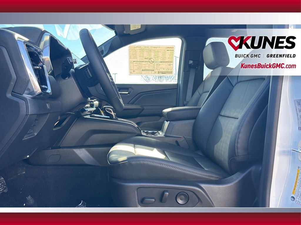 New 2025 GMC Canyon Elevation w/ Convenience Package image 16