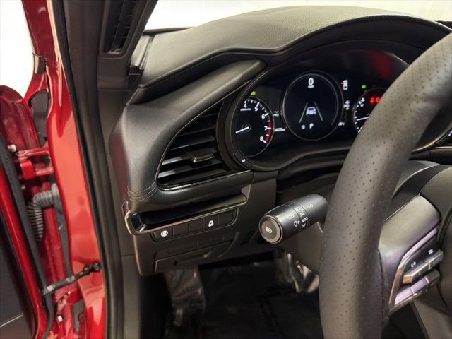 Used 2019 MAZDA MAZDA3 Hatchback image 14