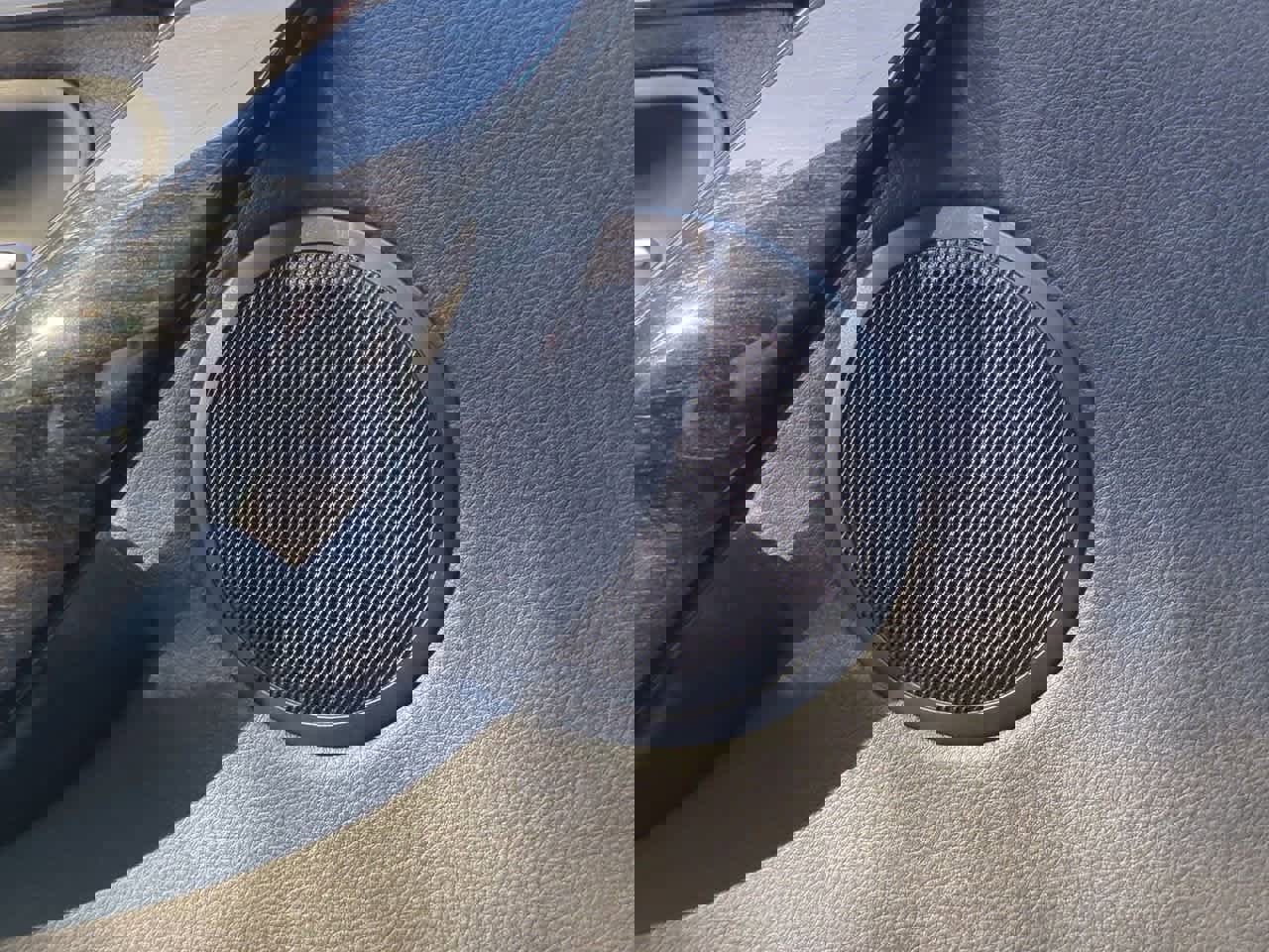 Used 2018 BMW 330e w/ Premium Package image 32