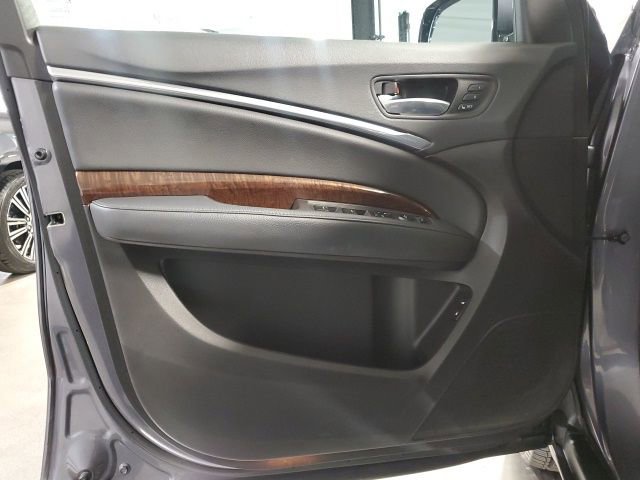 Used 2020 Acura MDX SH-AWD image 12