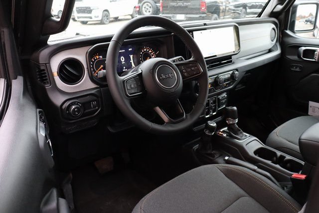 New 2025 Jeep Gladiator Sport AWD/4WD image 12