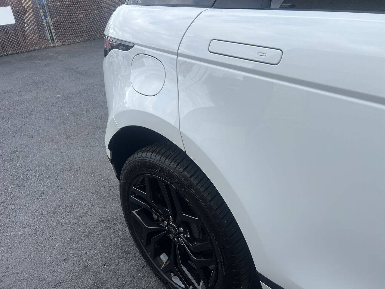 Used 2023 Land Rover Range Rover Evoque SE AWD/4WD image 15