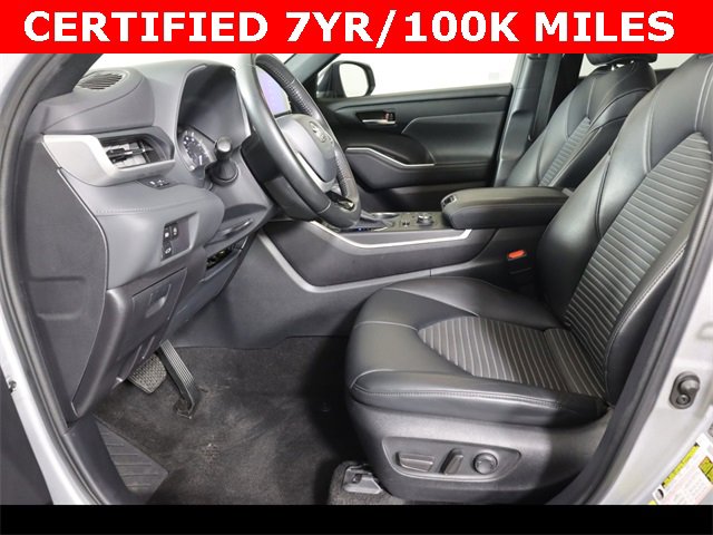 Used 2023 Toyota Highlander XSE image 19