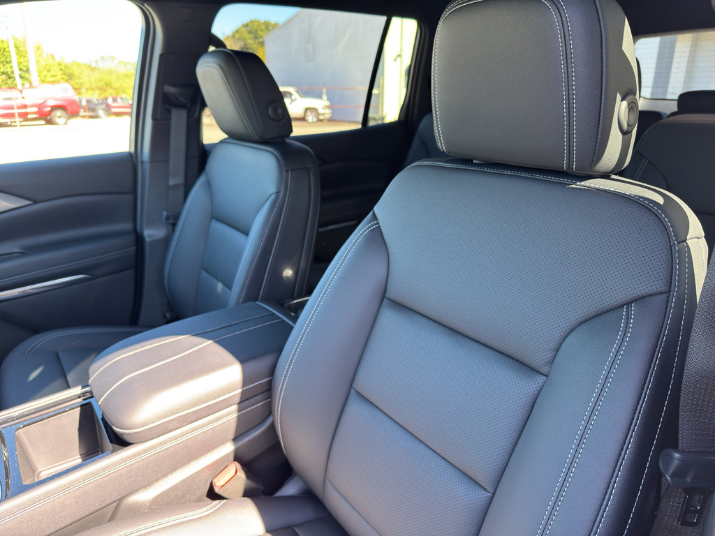 New 2026 Chevrolet Traverse LT w/ Midnight/Sport Edition image 10