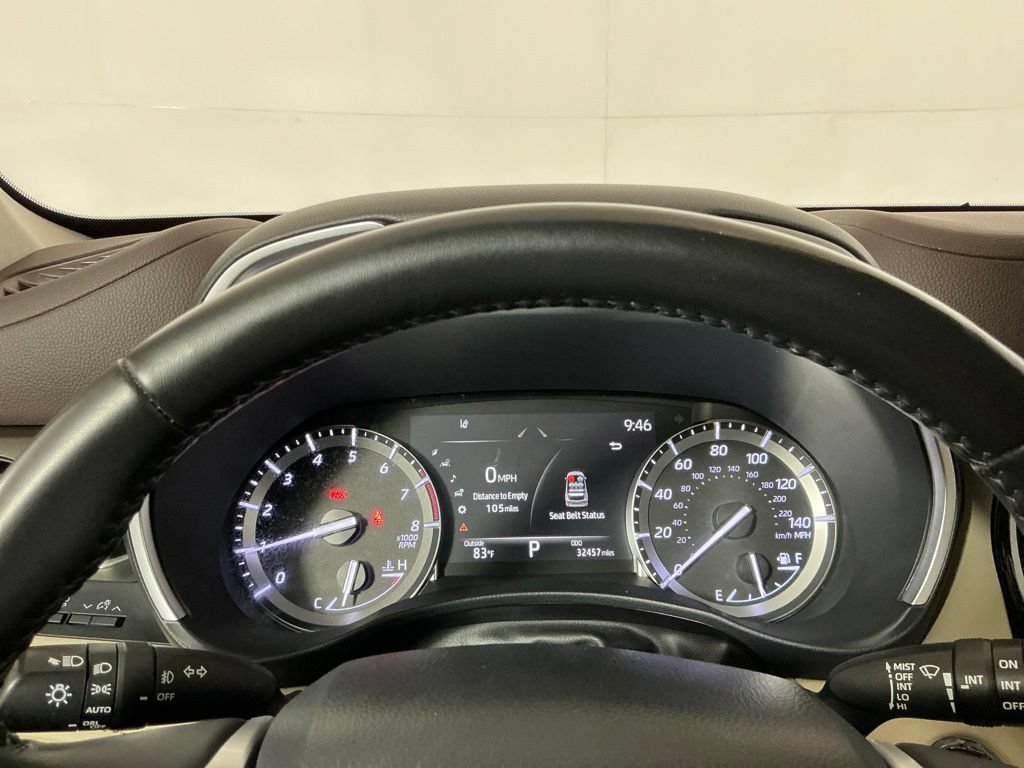 Used 2022 Toyota Highlander XLE FWD image 10