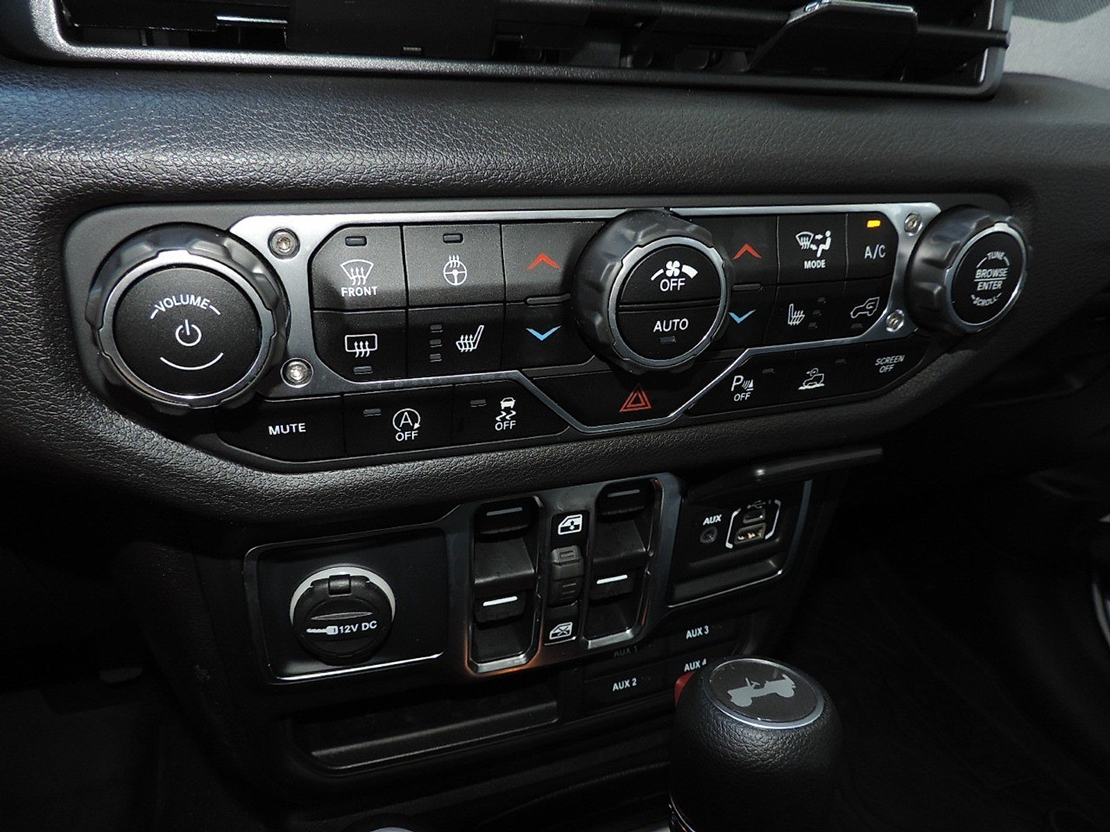Used 2025 Jeep Wrangler Unlimited Sport AWD/4WD image 21