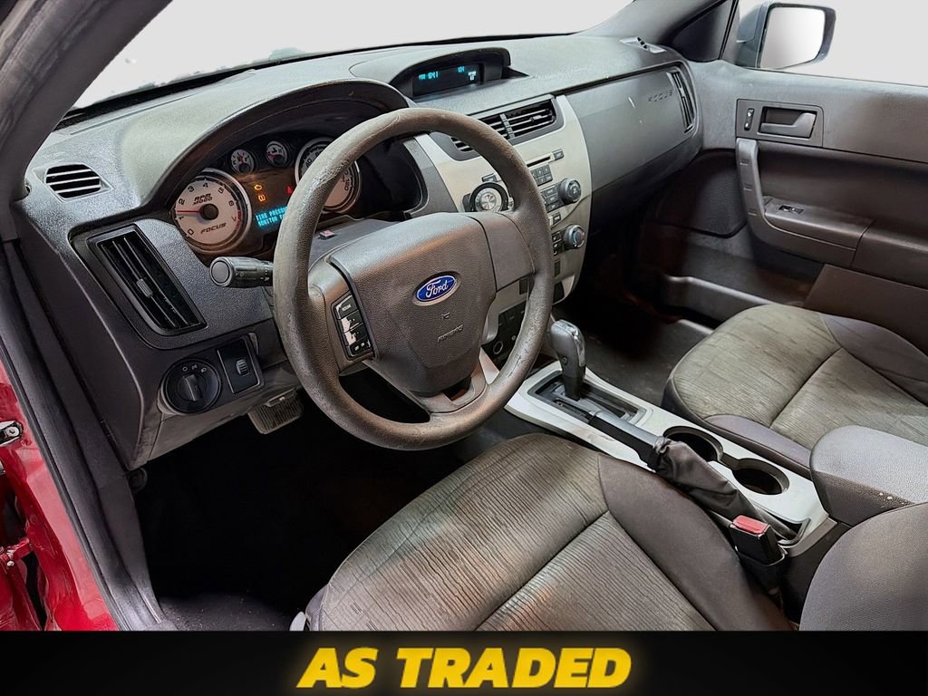 Used 2011 Ford Focus SE image 9