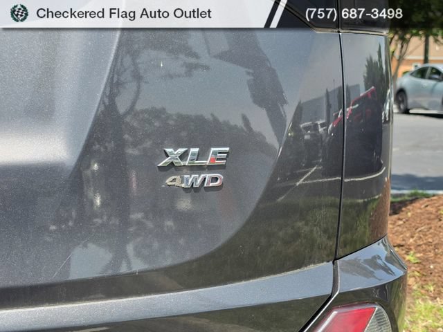 Used 2016 Toyota RAV4 XLE AWD/4WD image 8