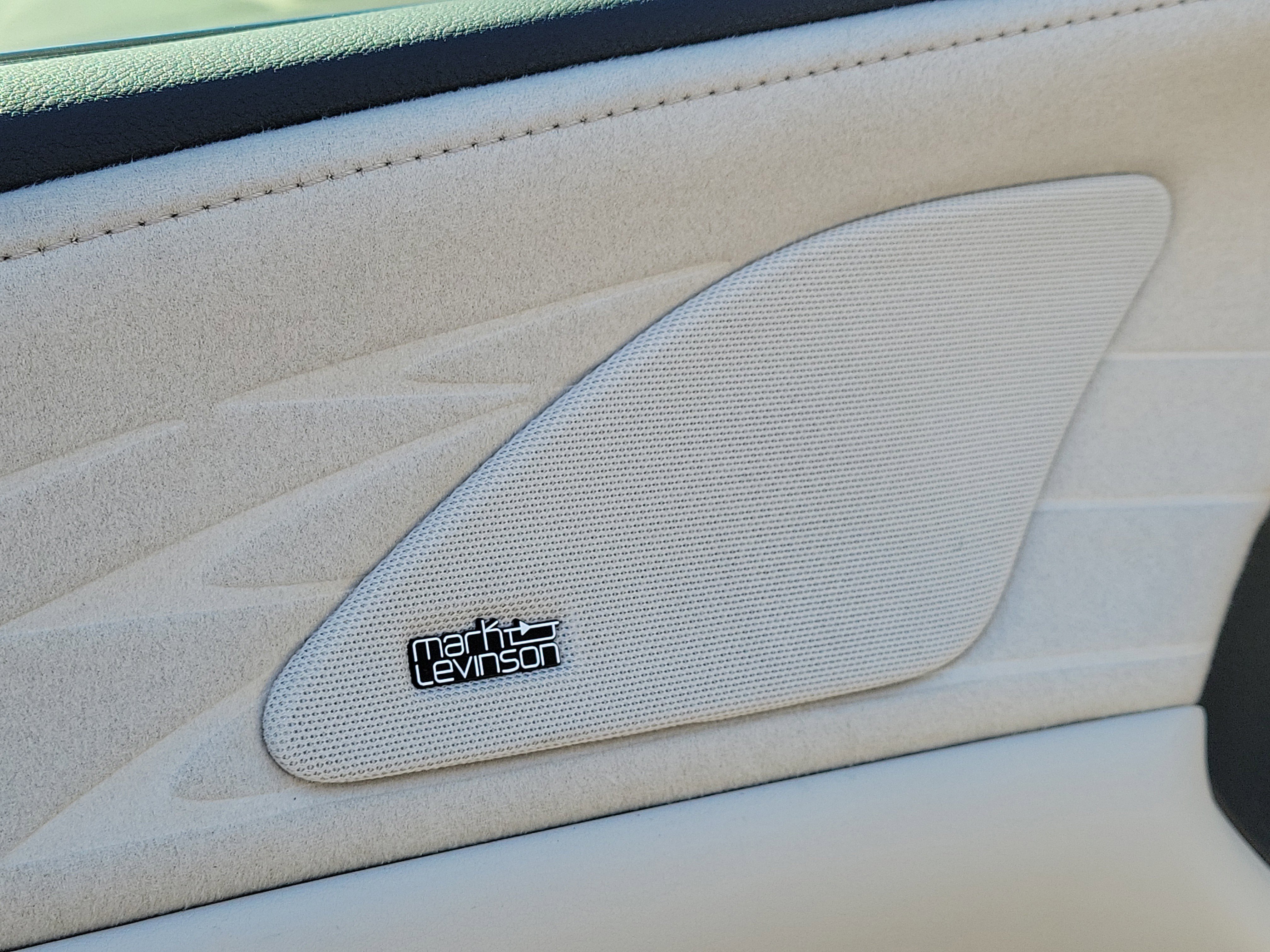 Used 2023 Lexus RX 350 w/ Cold Area Package FWD image 18