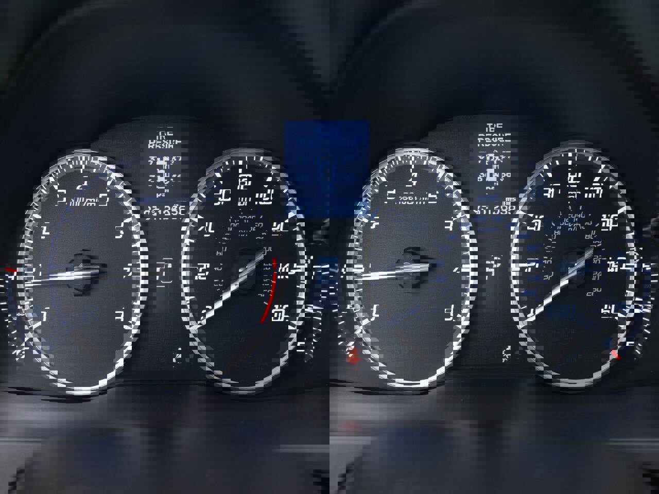 Used 2013 Acura RDX w/Tech AWD 4dr SUV w/Technolog image 32