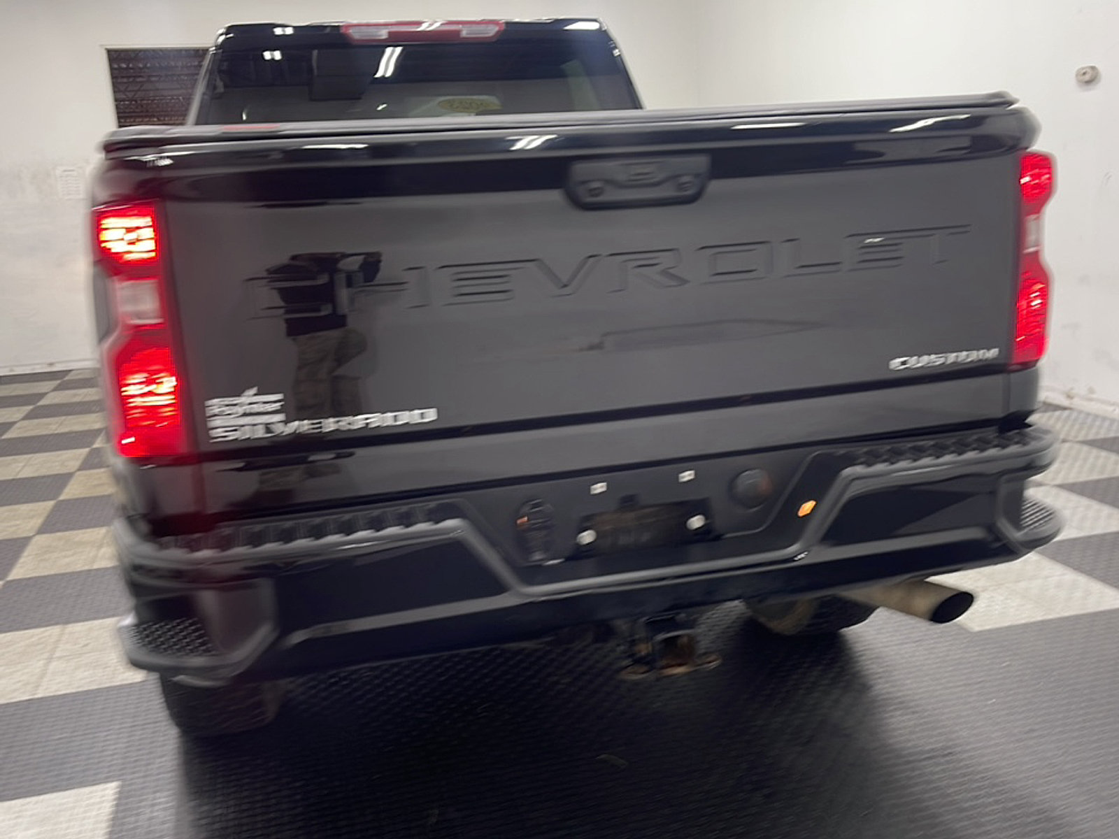 Used 2023 Chevrolet Silverado 2500 Custom w/ Custom Value Package AWD/4WD image 16