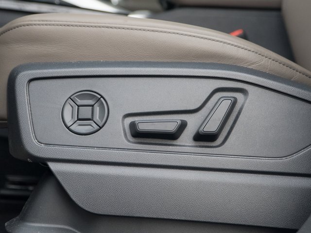 Certified 2025 Audi Q5 2.0T Premium w/ Convenience Package image 20