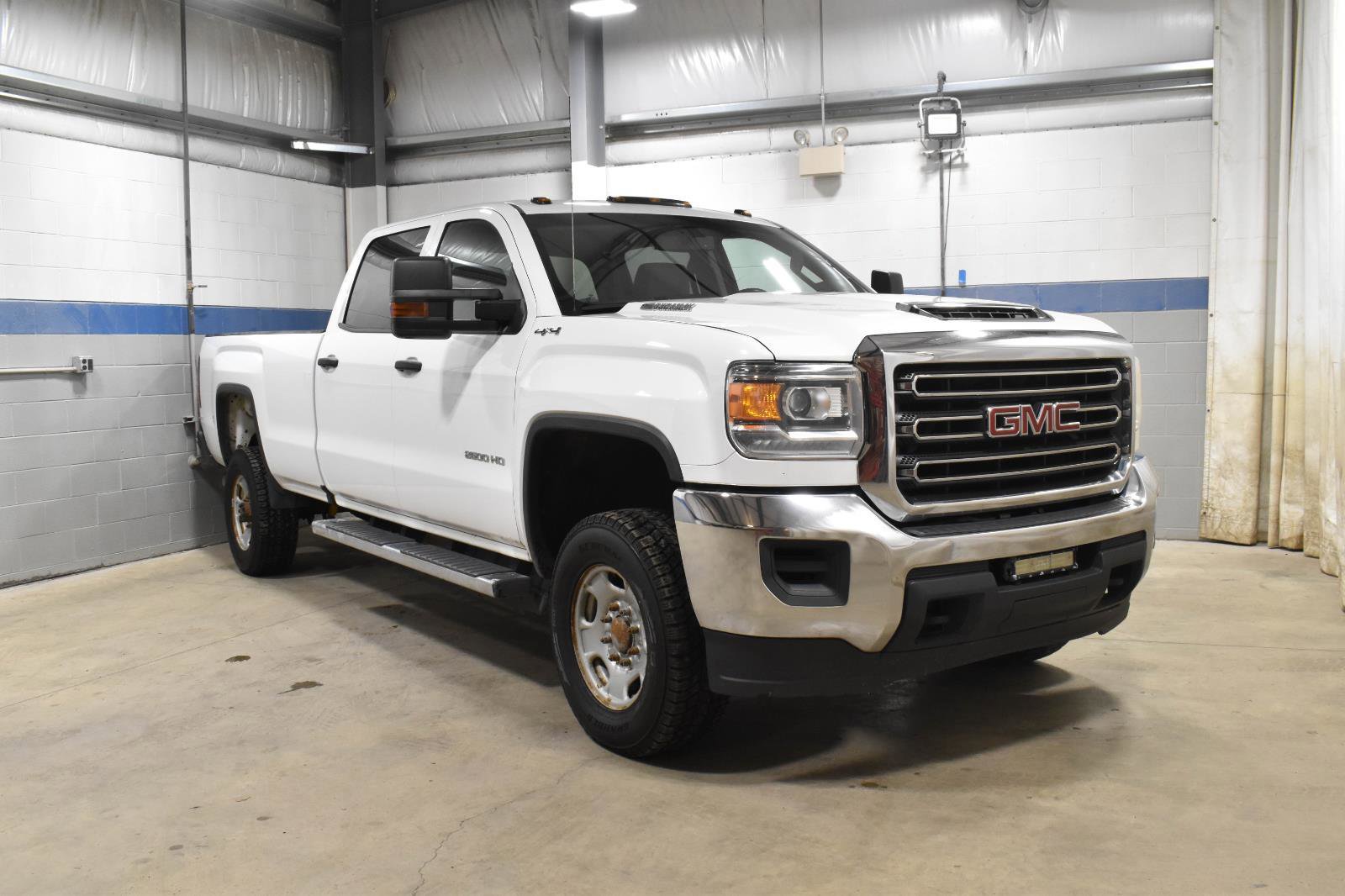 Used 2019 GMC Sierra 2500 4x4 Crew Cab w/ Sierra Convenience Package image 26