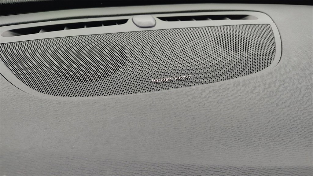 Certified 2023 Volvo XC90 B6 Plus image 20