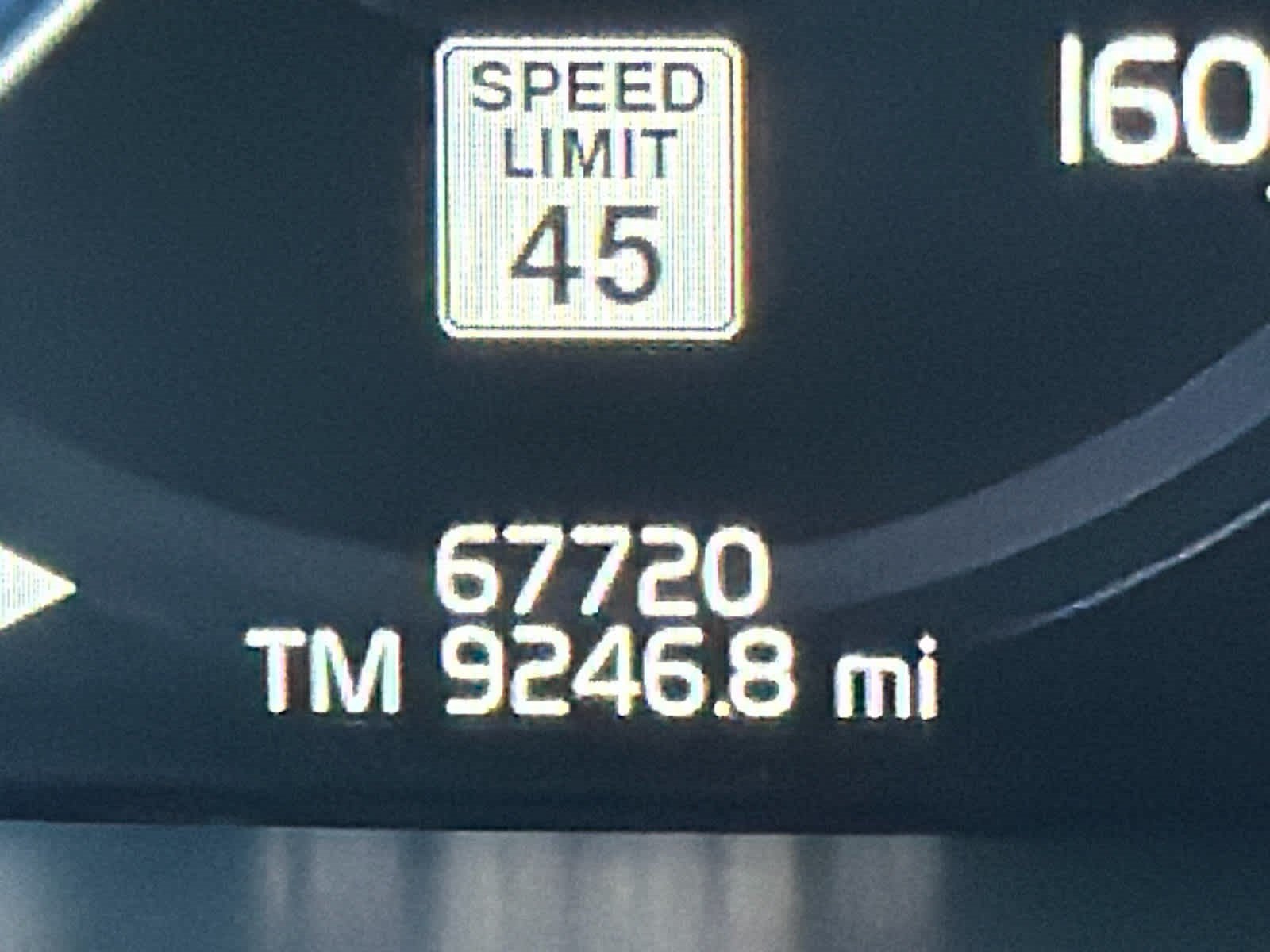 Used 2017 Volvo XC90 T6 Momentum w/ Vision Package AWD/4WD image 36