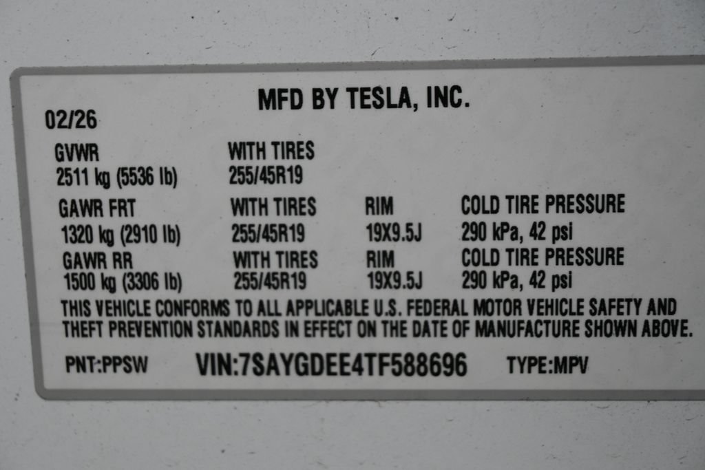 Used 2026 Tesla Model Y Long Range AWD/4WD image 8
