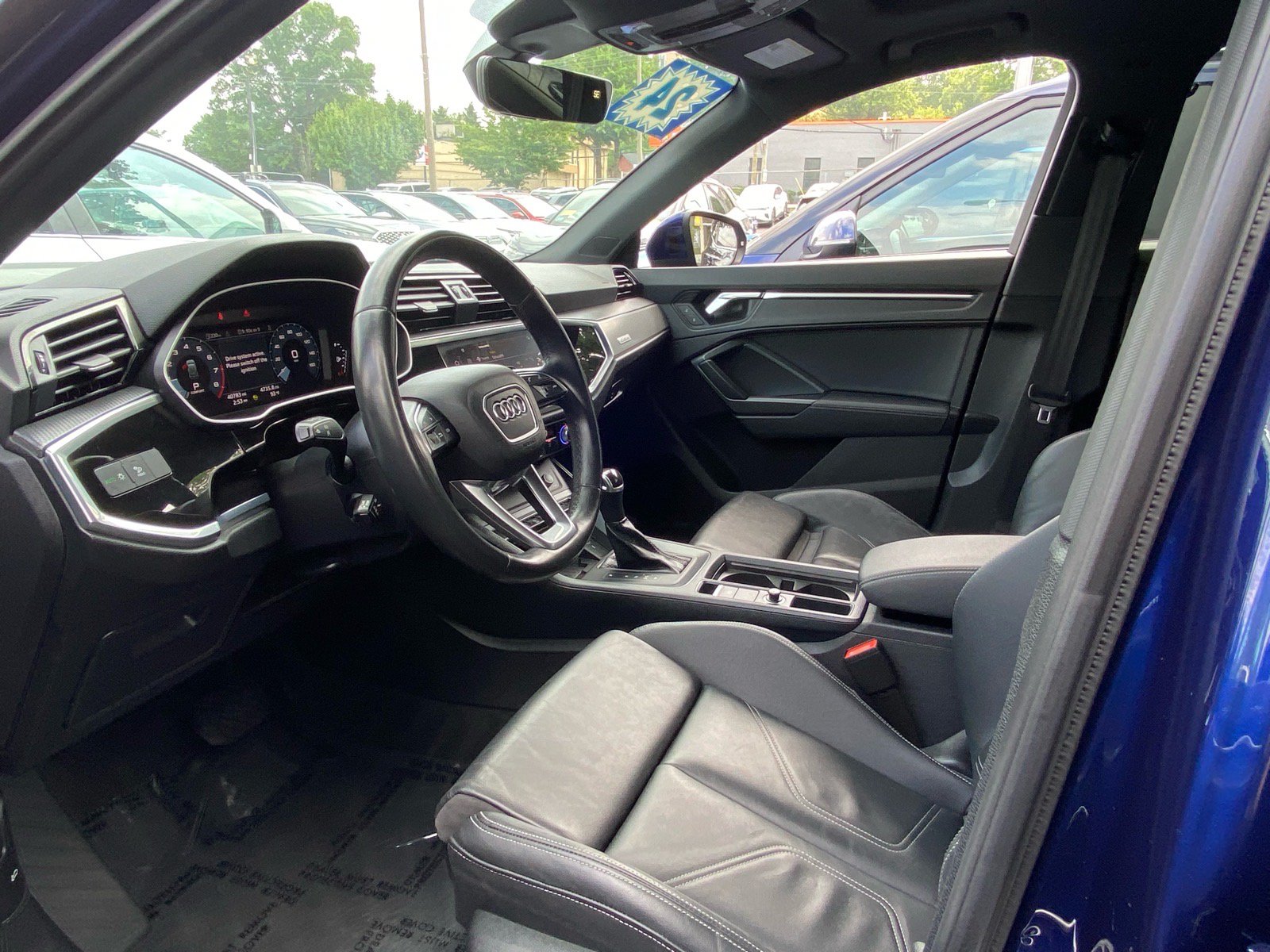 Used 2024 Audi Q3 2.0T Premium w/ Convenience Package AWD/4WD image 11