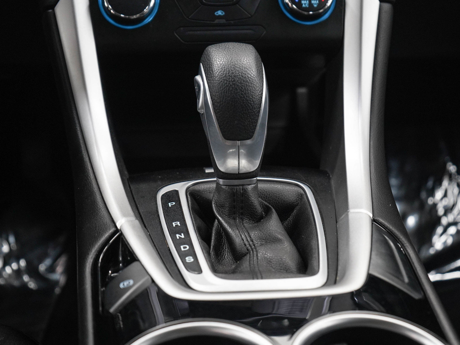 Used 2013 Ford Fusion SE FWD image 17