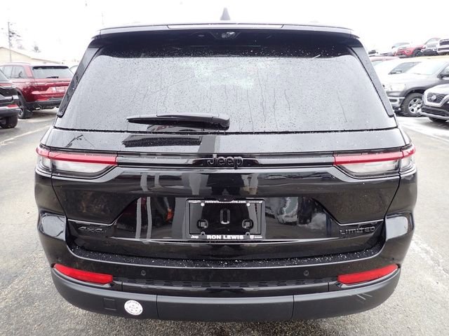 New 2025 Jeep Grand Cherokee Limited w/ Luxury Tech Group II image 4
