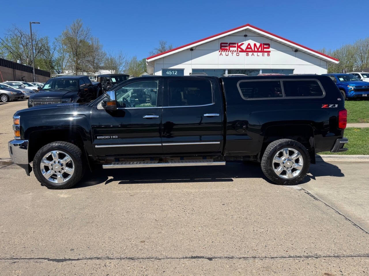 Used 2019 Chevrolet Silverado 2500 LTZ w/ Duramax Plus Package AWD/4WD image 2