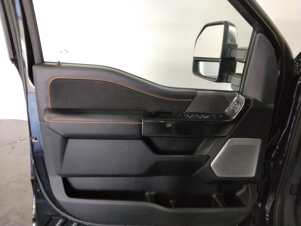 Used 2024 Ford F250 Platinum image 37